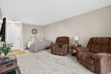 Adorable main floor studio condo in the heart of Uptown - photo 6
