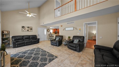 This fully furnished lakefront home is perfect for full-time - photo 7