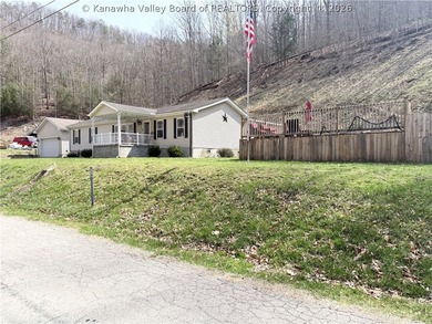 Welcome to this 2 bedroom 2 bath home located in the country - photo 5