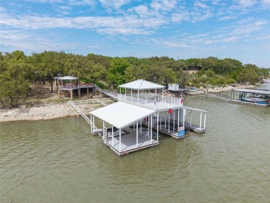 Deep-watered, fully-furnished lakefront home - including boat - photo 2