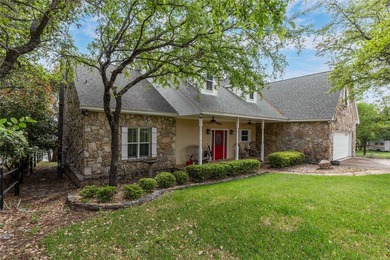 Deep-watered, fully-furnished lakefront home - including boat - photo 4