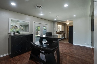 Fantastic 3 bedroom, 2 bath home offering over 1,800 square feet - photo 9