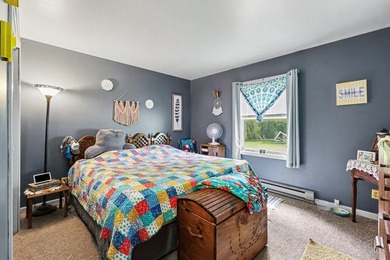 Welcome home to this cozy home in Lake Lorelei! Come enjoy all - photo 7