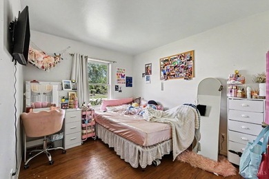 Welcome home to this cozy home in Lake Lorelei! Come enjoy all - photo 10