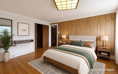 Rare opportunity to own a detached 1925-built residence on a - photo 3