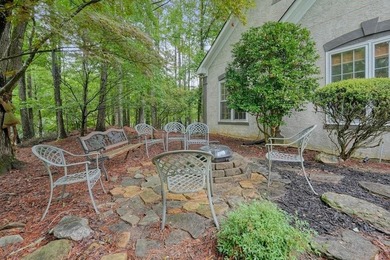 Welcome home to this charming ranch nestled on a private - photo 5