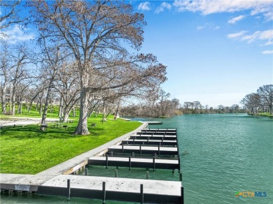 Lake Home For Sale in New Braunfels, Texas