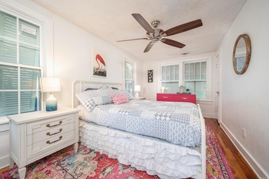 Location, location, location!!! This 3bd/3ba historic main - photo 27