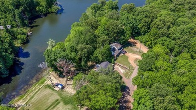 Welcome to lakefront living at its finest! This beautiful - photo 28