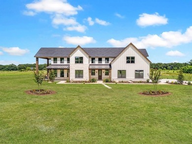 (private lake, pond, creek) Home For Sale in Wills Point Texas