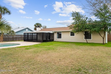 Welcome to this beautifully maintained 3-bedroom, 2-bathroom - photo 4