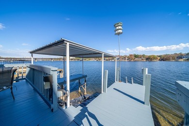 Location, location, location!!! This 3bd/3ba historic main - photo 45