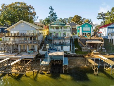 Location, location, location!!! This 3bd/3ba historic main - photo 46