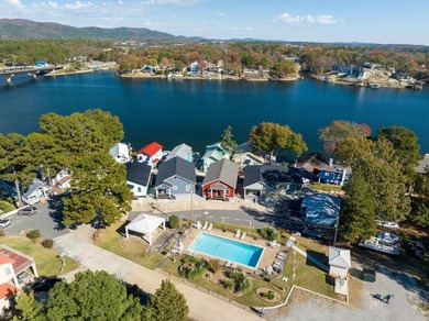 Location, location, location!!! This 3bd/3ba historic main - photo 47