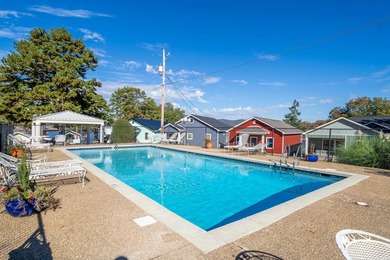Location, location, location!!! This 3bd/3ba historic main - photo 48