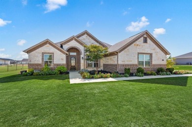 (private lake, pond, creek) Home For Sale in Rhome Texas