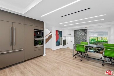 This extensively renovated front-facing multi-story townhome - photo 15