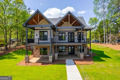 STUNNING Lake Sinclair New Construction in a super convenient - photo 2