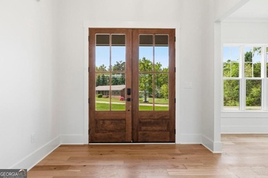 STUNNING Lake Sinclair New Construction in a super convenient - photo 9