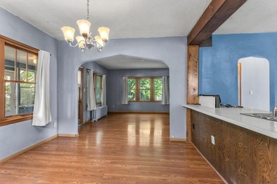Classic 1.5 story charmer on a corner lot and just a short walk - photo 9