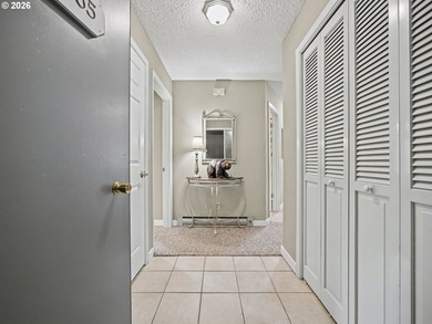 Experience resort style living in this upper-level 2 bedroom, 2 - photo 2