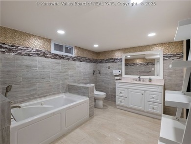 Historic riverfront home offering 1,967 sq ft on a .30-acre flat - photo 7