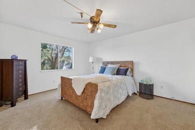 Welcome to Vista Prieta, a desirable senior community in Live - photo 16