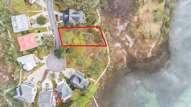 Beaufort River Lot Sale Pending in Beaufort South Carolina