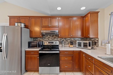 It is rare to find a three bedroom, two baths home on a double - photo 3