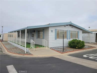 Lake Home Sale Pending in Hemet, California
