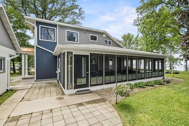 Lake life awaits! Enjoy 120' of prime Lake Winnebago frontage - photo 32