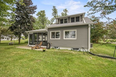 Lake life awaits! Enjoy 120' of prime Lake Winnebago frontage - photo 34