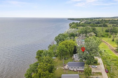 Lake life awaits! Enjoy 120' of prime Lake Winnebago frontage - photo 43