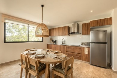 Welcome to this beautifully designed 2-bedroom, 2-bathroom condo - photo 8