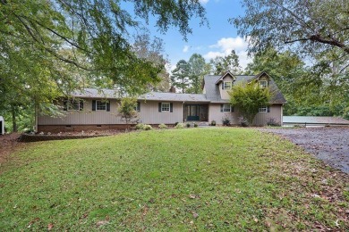Lake Home For Sale in Abbeville, South Carolina