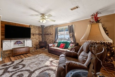 Enjoy quiet country living in this cozy, updated 4-bedroom - photo 3
