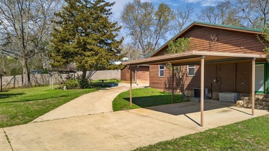 Owner has to sell price reduced $60,000.00. Stunning Lakefront - photo 7