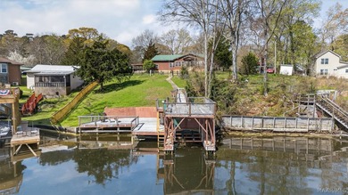 Owner has to sell price reduced $60,000.00. Stunning Lakefront - photo 9