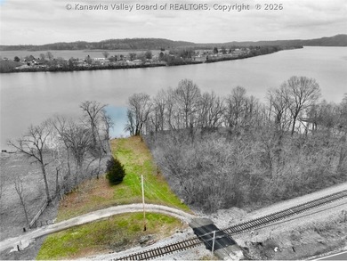 Rare opportunity to own a riverfront lot on the Ohio River with - photo 3