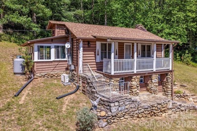 SPECTACULAR VIEWS OF CHIMNEY ROCK MOUNTAIN AND THE LAKE LURE - photo 3