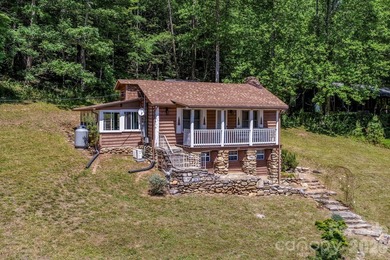 SPECTACULAR VIEWS OF CHIMNEY ROCK MOUNTAIN AND THE LAKE LURE - photo 4