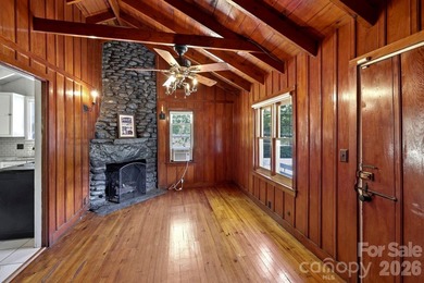SPECTACULAR VIEWS OF CHIMNEY ROCK MOUNTAIN AND THE LAKE LURE - photo 6