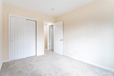Move right into this renovated, Townhouse, with 2-bedrooms, 1.5 - photo 16