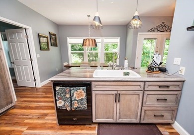 LAKE BLALOCK WATERFRONT LIVING AT IT'S FINEST! Enjoy the beauty - photo 33