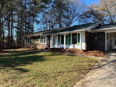 (private lake, pond, coastal) Home Sale Pending in Rome Georgia