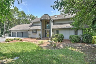 Lake Home Sale Pending in Piney Flats, Tennessee