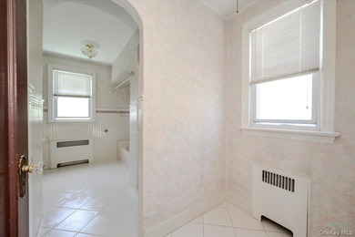 Welcome to this great single-family Tudor-style home located in - photo 15