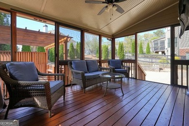 Welcome home to this move-in-ready 5BR/4BA custom home in the - photo 19
