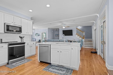 Spectacular beach house located on a 1.4 acre private piece of - photo 19