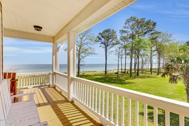 Spectacular beach house located on a 1.4 acre private piece of - photo 48